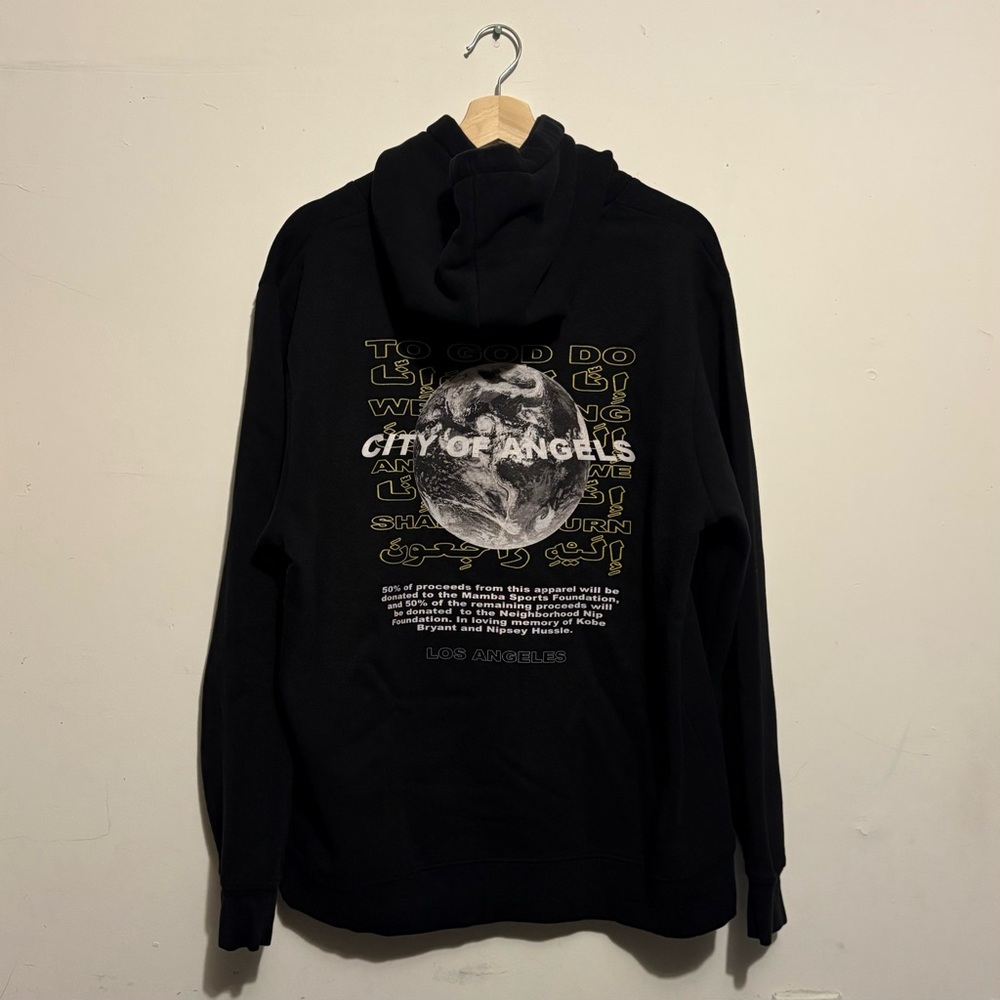 CITY OF ANGELS REST IN PARADISE NIPSEY KOBE TRIBUTE SPRAY STARS GRAPHIC HOODIE